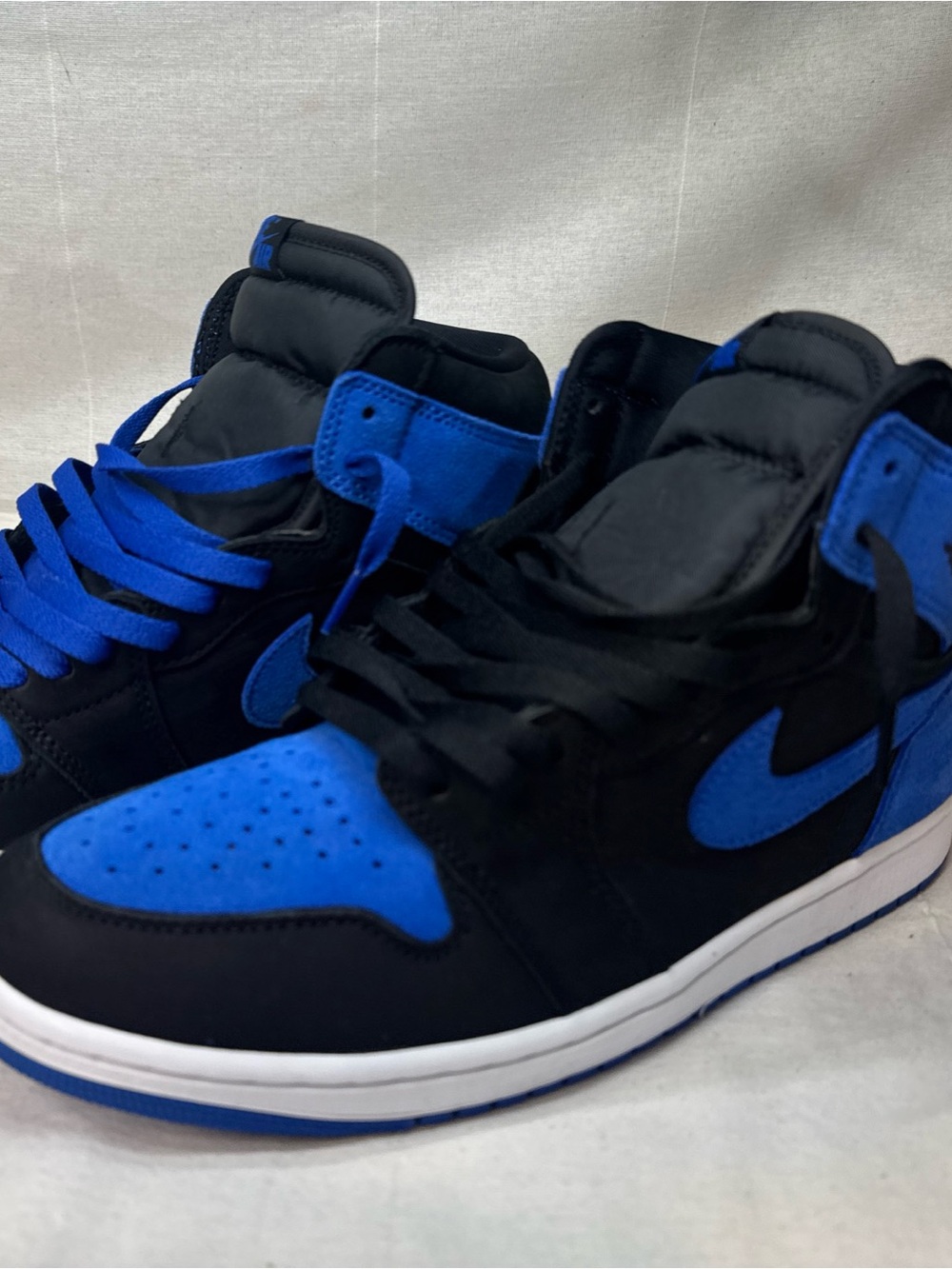 Jordan Retro 1 OG High Royal Mens Sneakers Black and Blue High Top 10.5